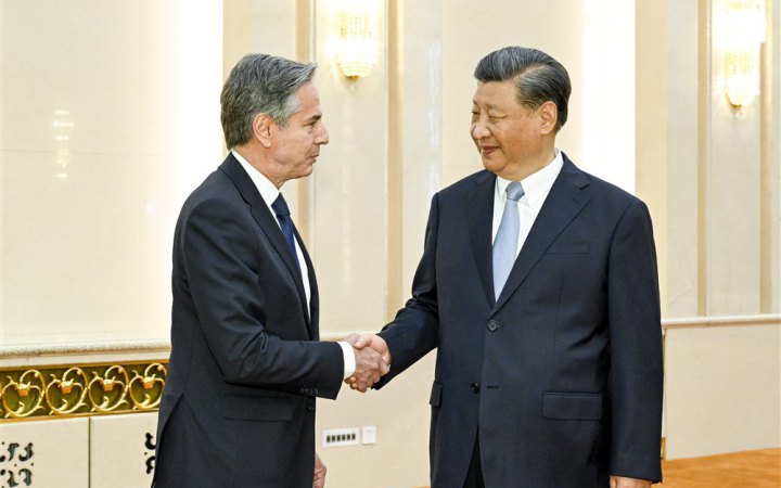 Сі Цзіньпін заявив Блінкену про прогрес у зміцненні зв’язків між США та КНР: “це дуже добре”