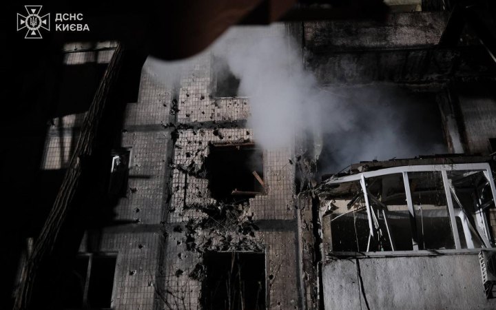 Зеленський: під час нічної російської атаки декілька ворожих БпЛА перетнули кордон України та Білорусі