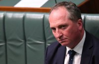 Віце-прем'єру Австралії загрожує відсторонення від посади