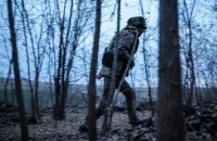 Головне за ніч і ранок п'ятниці, 10 листопада: 25 відбитих штурмів на Мар’їнському напрямку, пошкодження катерів у Криму 