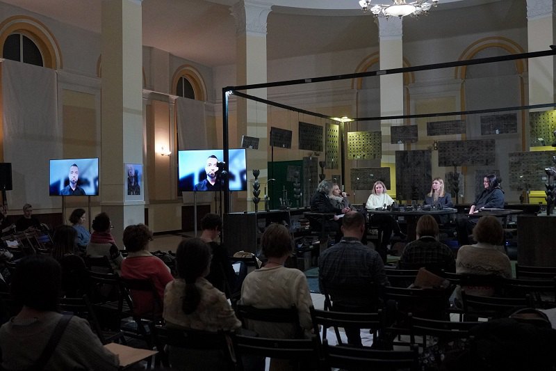 Дискусія “Між нами зв’язок_розрив. Новий інституційний лад культури”