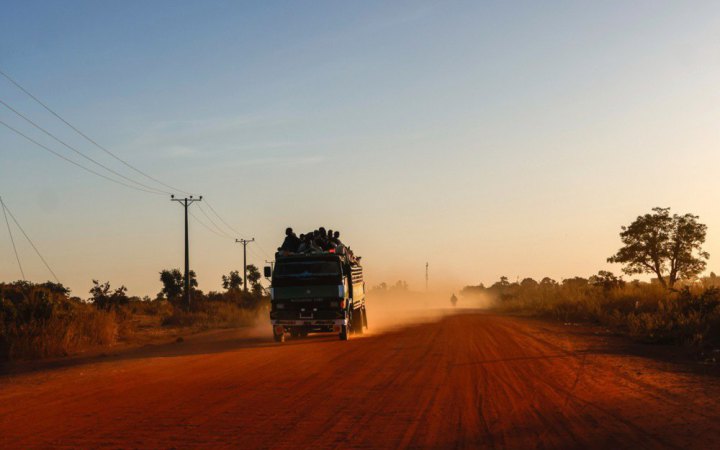 У Нігерії звільнили з полону ще 130 дітей майже через місяць після викрадення зі школи