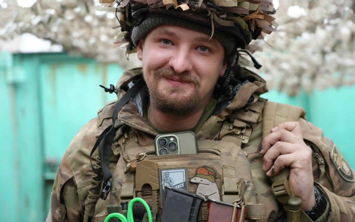 «На одній позиції було поле з квітами. Я хотів би лягти там у траву і тихо заснути...»