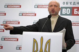 Турчинов намекнул Кличко, что выборы мэра Киева не будут тренировкой президентских