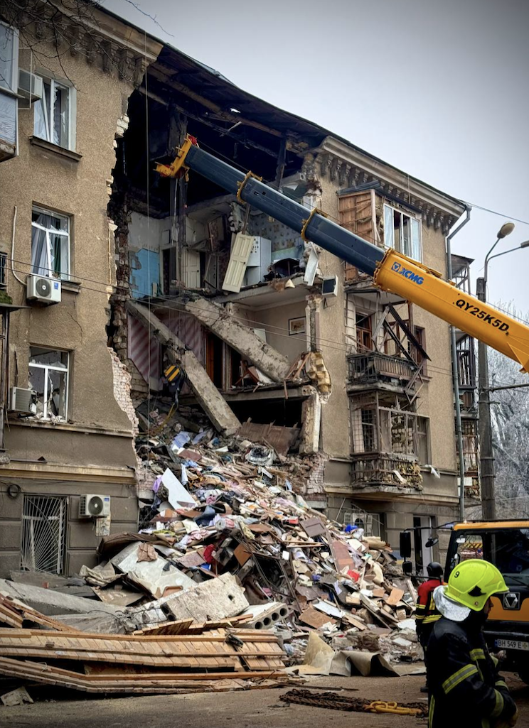 Будинок в Одесі після російського удару