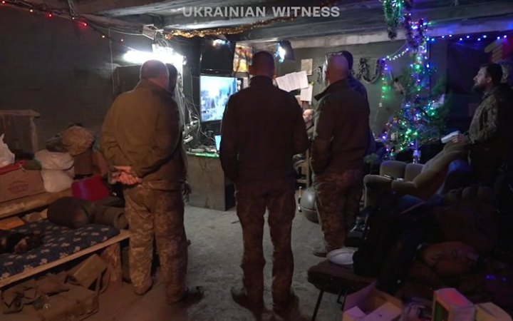 "Під звуки пострілів": "Український свідок" розповів, як ​пройшла Новорічна ніч на передовій