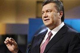 Янукович пообещал дать Тимошенко шанс
