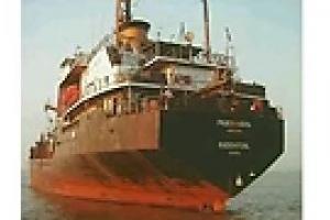 На "Радомышле" спущен украинский флаг, экипаж покинул судно