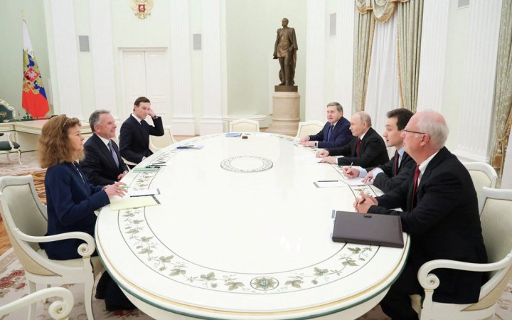 Росія погодилася взяти участь у тристоронній зустрічі в ОАЕ