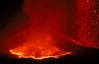 Сицилийский вулкан Этна вновь пробудился