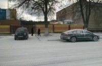 В белорусском городе прошла метель из муки