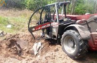 На Чернігівщині трактор підірвався на боєприпасі, водій отримав травми