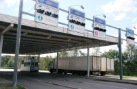 Естонія посилить контроль за вантажами на кордоні з Росією