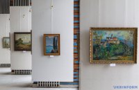 В Києві відкрилась виставка робіт художників, на основі яких Італія випускає благодійні марки