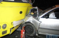 ДТП в Киеве: пьяный водитель протаранил маршрутку