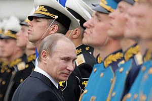 Путин готов согласовывать с Украиной передвижение ЧФ РФ