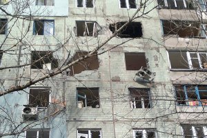 В Авдеевке снаряд попал в квартиру: погибла женщина, - МВД