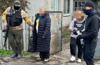 СБУ затримала колаборантку, яка очолювала окупаційну "роспочту" на Харківщині