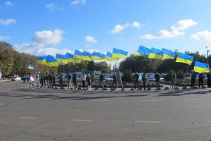 Луганских студентов сгоняют на "антифашистский" марш ПР
