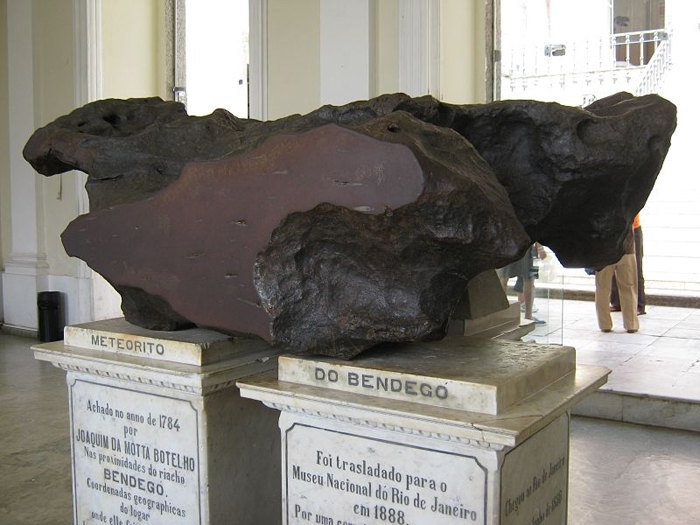 Метеорит Bendegó, открыт в 1784 г.