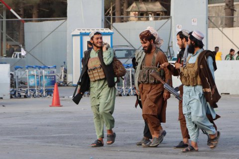 CША готуються до завершення евакуації з Афганістану і попереджають про новий теракт