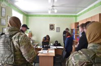 На Вінниччині посадовицю підозрюють у залученні людей із ментальними порушеннями до робіт поза межами спецзакладу
