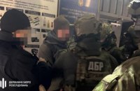 ДБР підтвердило затримання екскерівника УСБУ Харківщини після виходу із СІЗО. Йому повідомили нову підозру