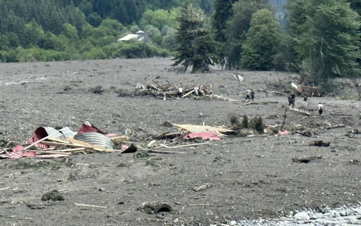 У Південній Кореї внаслідок злив та зсувів грунту загинули 17 людей