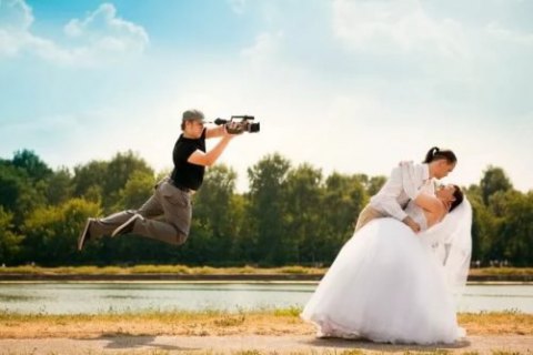Как выбрать видеооператора на свадьбу