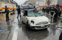 ЗМІ: у Мюнхені автомобіль збив групу людей біля залізничного вокзалу, є 20 постраждалих (оновлено)