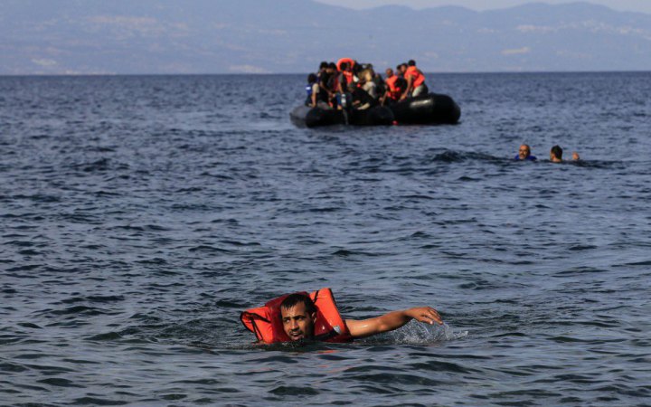 Правозахисники закликають Францію призупинити дію договору з Британією про обмін мігрантами