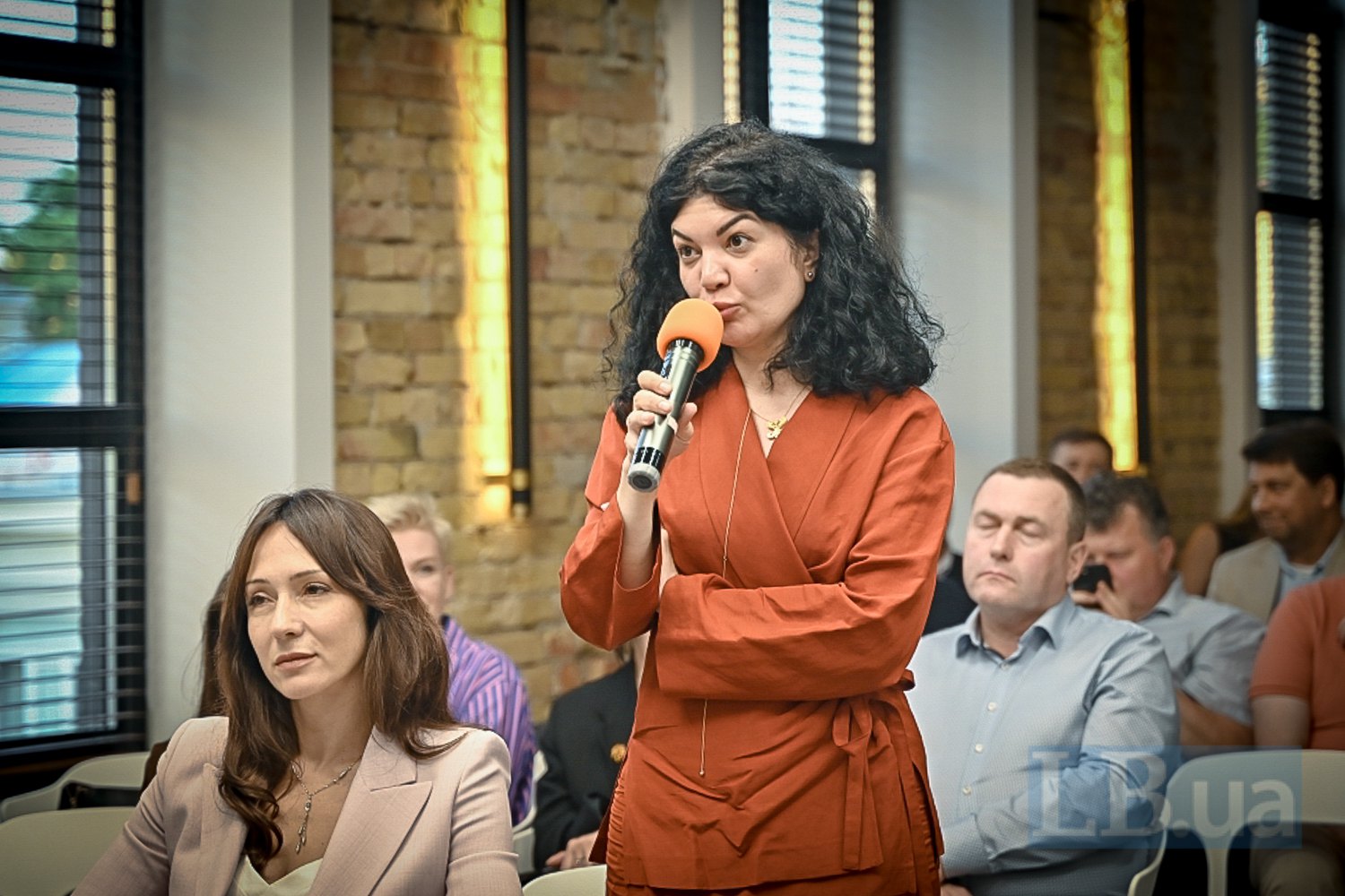 Нардепка Таміла Ташева, засновниця Крим_ SOS та екс-представниця Представництва Президента України в Автономній Республіці Крим