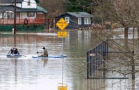 У США тисячам людей наказано евакуюватися через повінь у штаті Вашингтон