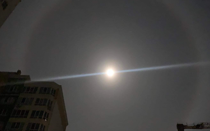 Над Київщиною зараз можна спостерігати місячне гало