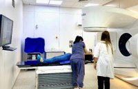 Допоможе зменшити чергу на променеву терапію: у Національному інституті раку запустили другий лінійний прискорювач