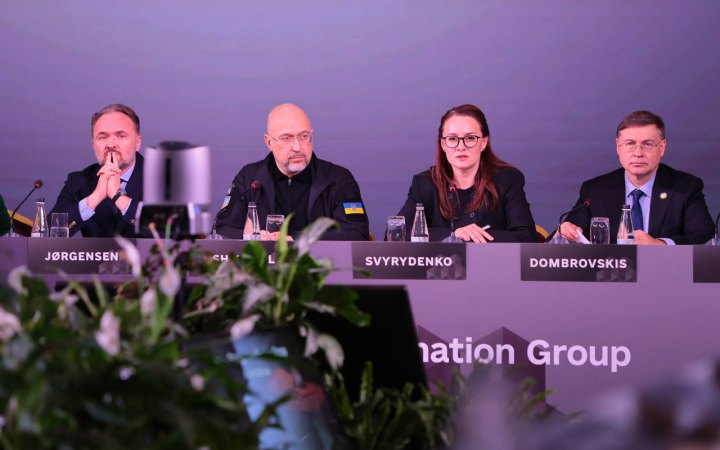 Шмигаль: Україна шукає €5,4 млрд на підготовку до опалювального сезону 