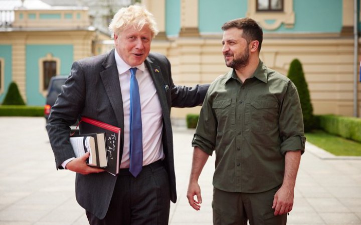 Велика Британія надаватиме озброєння Україні та навчатиме військових, – Борис Джонсон