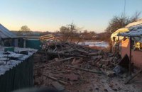 Росіяни обстріляли будинок багатодітної родини на Сумщині: загинула жінка