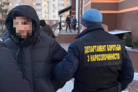Полиция задержала киевлянина за продажу фальшивых справок об отсутствии ковида