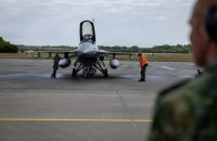 Нідерланди відправили останню партію обіцяних Україні винищувачів F-16