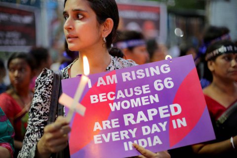 В Індії ввели смертну кару за зґвалтування дівчат молодших 12 років