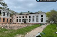 От обстрела школы-интерната на Черниговщине погибли три человека, 12 ранены