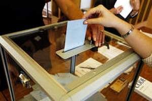У регіонах виборців організовано возять на дільниці