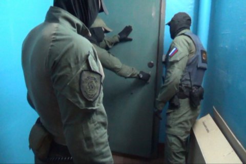 Сотрудники ФСБ вломились в квартиру жителя Петербурга за пост "ВКонтакте"