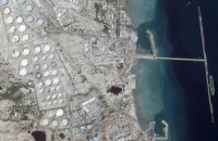 Bloomberg: Іран терміново вивозить нафту зі сховищ на тлі погроз США