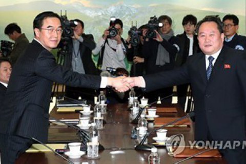 КНДР і Південна Корея почали переговори вперше за три роки
