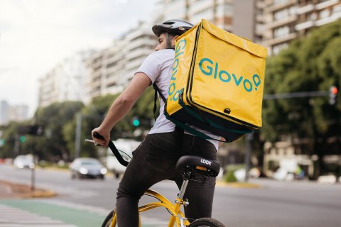 Німецька Delivery Hero купує контрольний пакет акцій Glovo