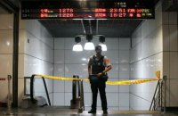 При взрыве в вагоне метро в столице Тайваня пострадали 24 человека