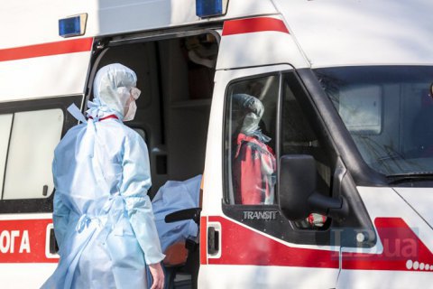 В Киеве 45 пациентов с коронавирусом находятся в тяжелом состоянии