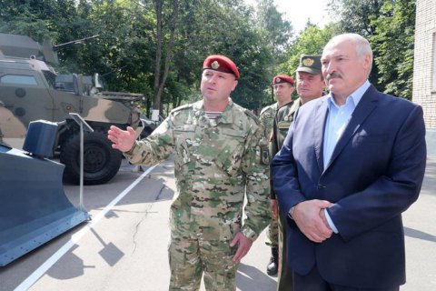 В Беларуси для Лукашенко устроили показательный "разгон акции протеста"
